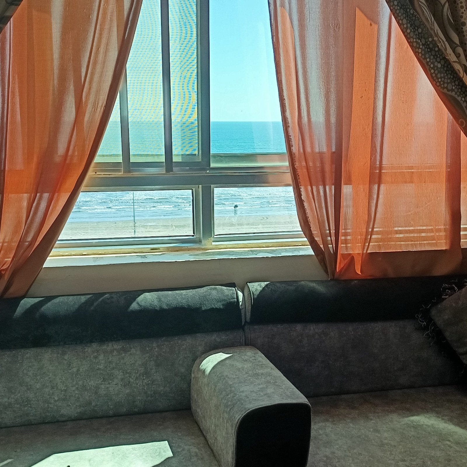 غرفة سريرين بحري