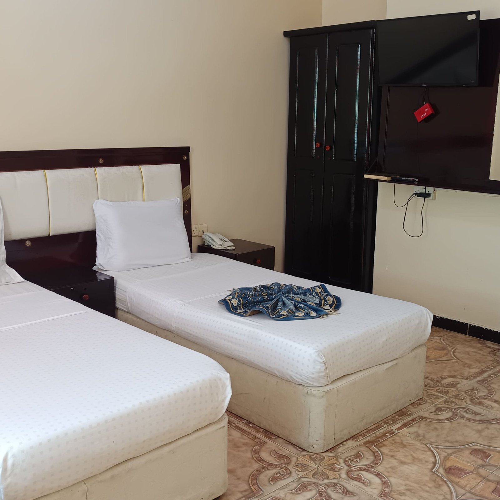 غرفة سريرين بحري