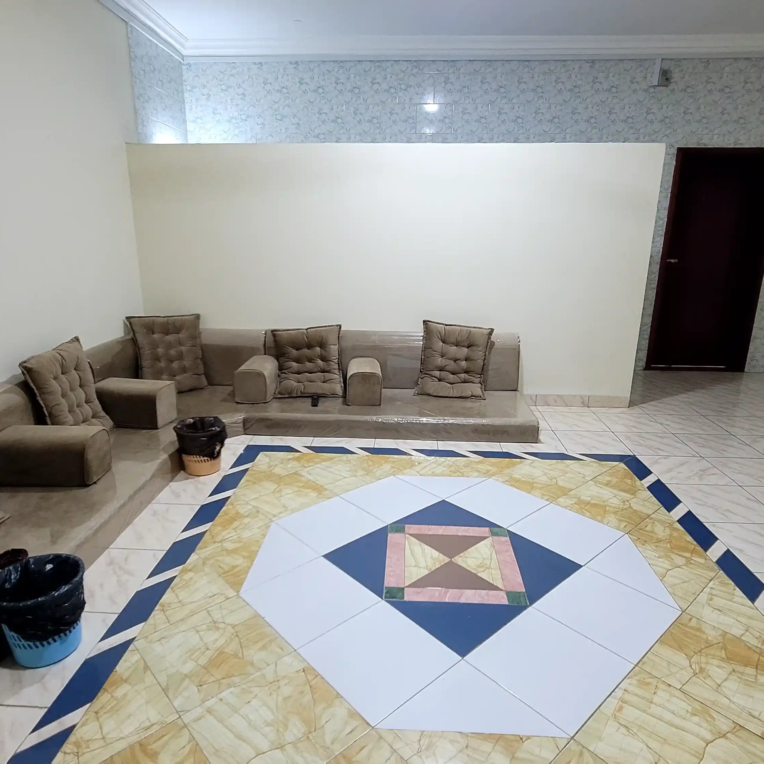 جناح وسط