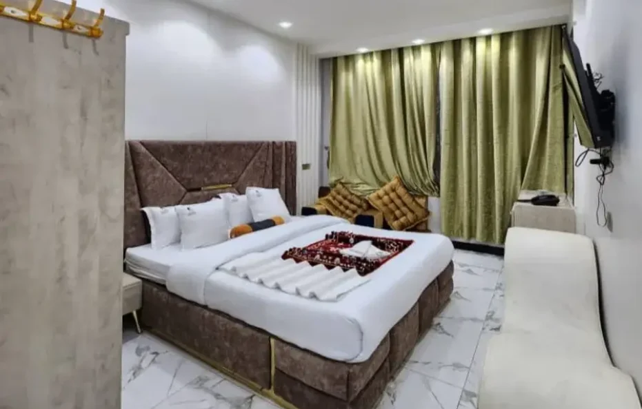 فندق ايسن السياحي