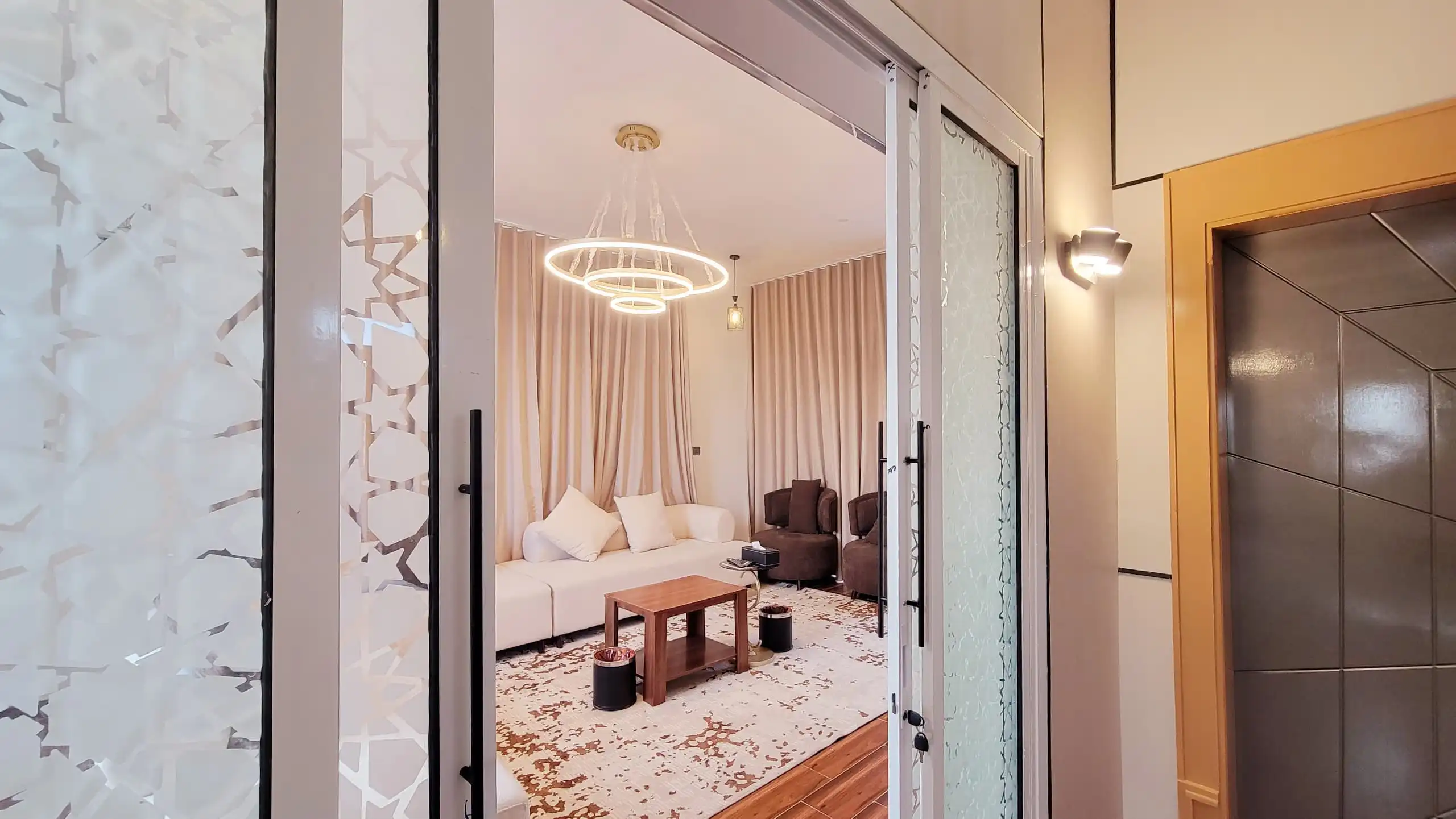 شاليه غرفتين ومسبح