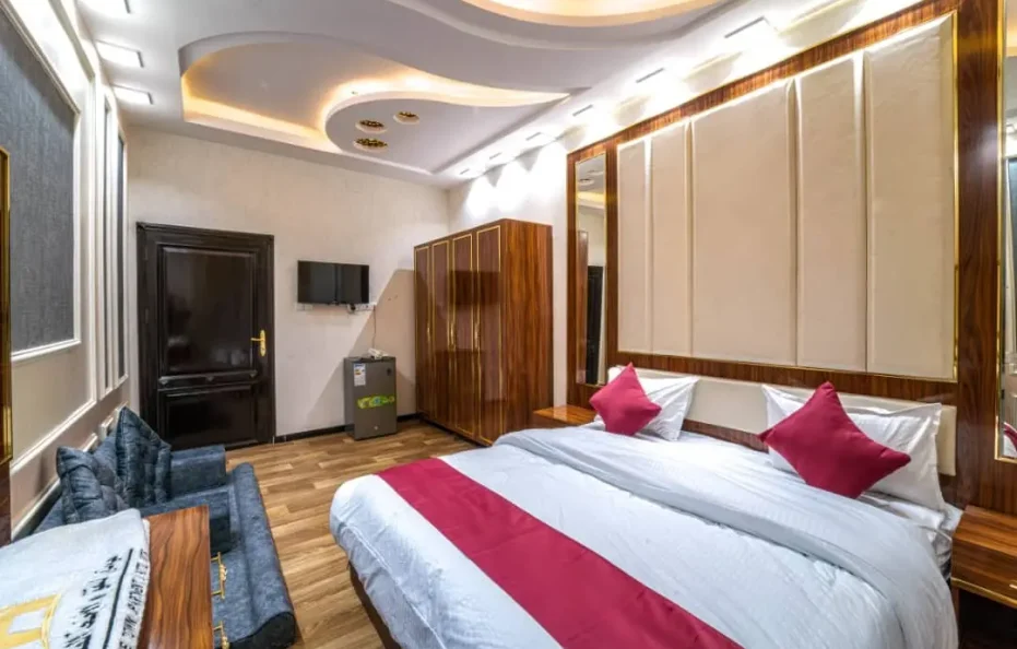 فندق هوم تاون